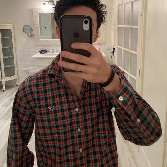 Vineyard Vines Plaid Whale Button Down Shirt - Picture 2 of 7